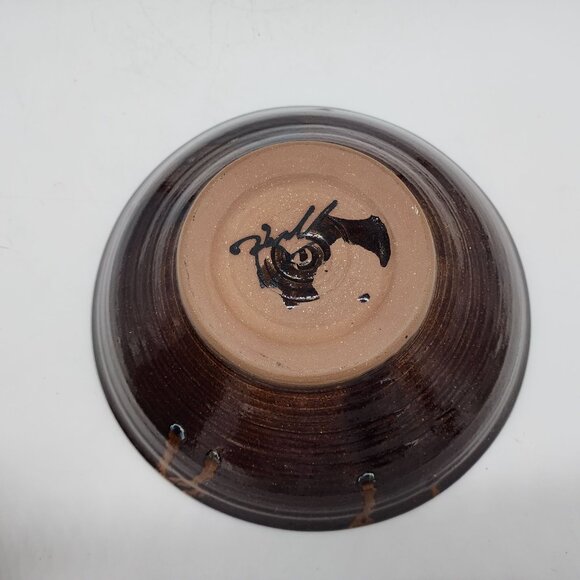 Signed Studio Pottery Bowl Bowl Vegetables Carrots Peas Radishes 9.5" - Picture 5 of 8